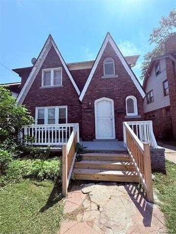 13100 WILSHIRE Drive, Detroit, MI 48213