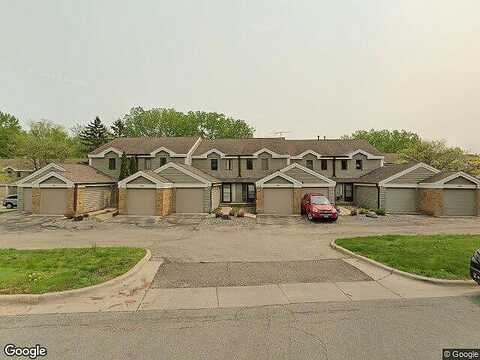 Shields Dr, Eagan, MN 55121