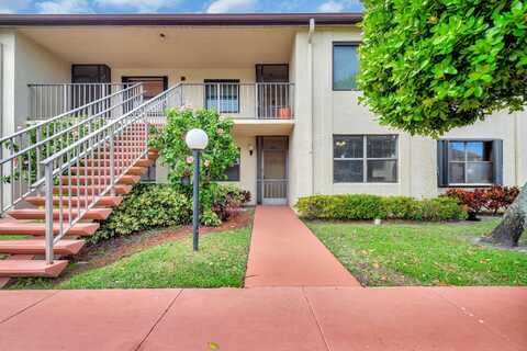 7843 Willow Spring Drive, Lake Worth, FL 33467