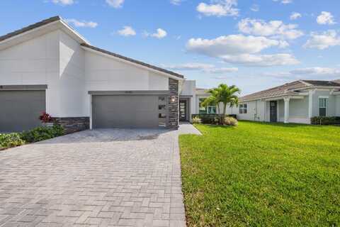 10282 SW Corvus Lane, Port Saint Lucie, FL 34987