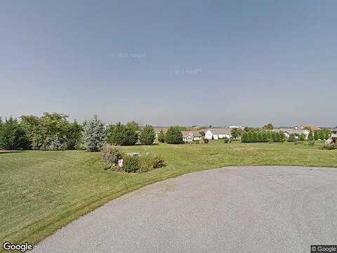 Sawgrass Ct, Fayetteville, PA 17222