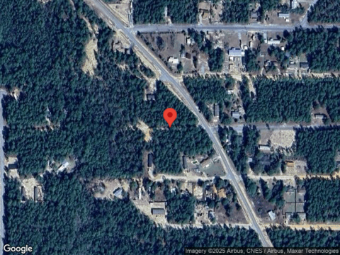 W Iris Lane W, Defuniak Springs, FL 32433