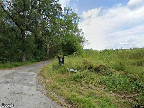 Pickering Rd, Phoenixville, PA 19460