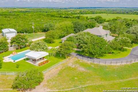 2217 County Road 125, Pettus, TX 78146