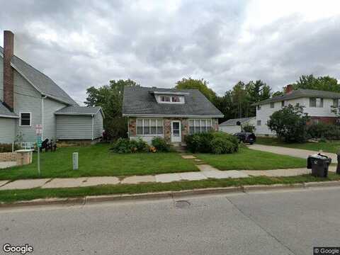 Clark, PEWAUKEE, WI 53072