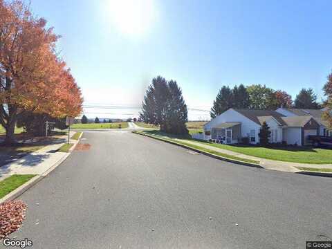 Ridgeway Dr Unit Hawthorne, Carlisle, PA 17015