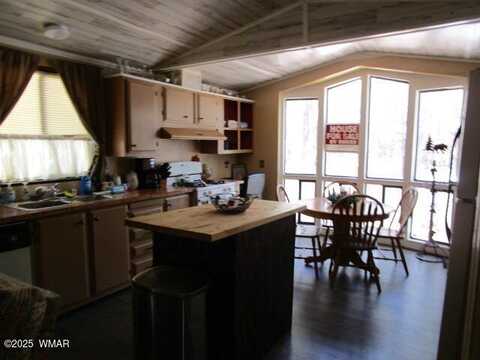 3860 S White Mountain Road, Show Low, AZ 85901