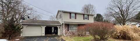 3203 Wallace Dr, Neshannock Twp, PA 16105