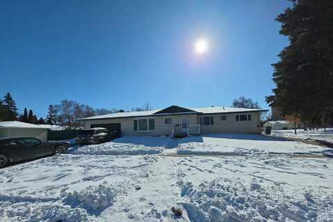 5Th Av S, Moorhead, MN 56560