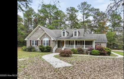 2245 Page Road, Burgaw, NC 28425