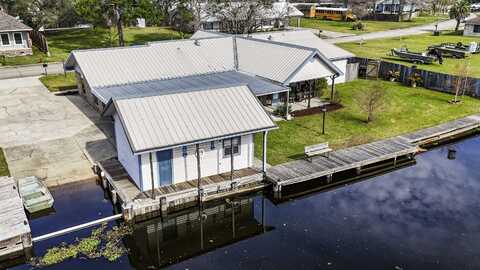 1040 Susan Ct, Morgan City, LA 70380