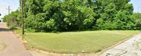 402 W Walker St, Denison, TX 75020