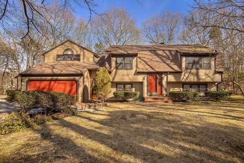 66 Holly Ridge Drive, Sandwich, MA 02563