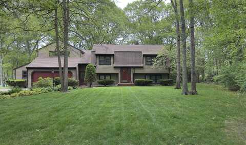 66 Holly Ridge Drive, Sandwich, MA 02563