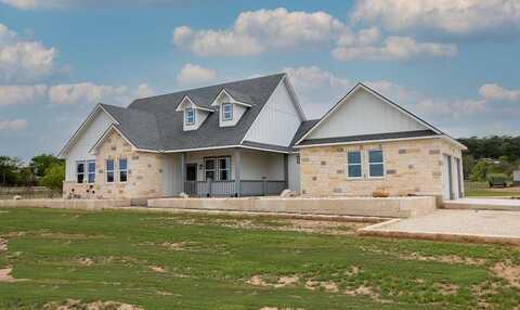 219 Armory Rd, Fredericksburg, TX 78624