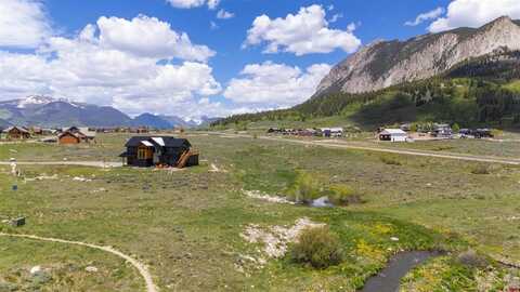 679 S Avion Drive, Crested Butte, CO 81224