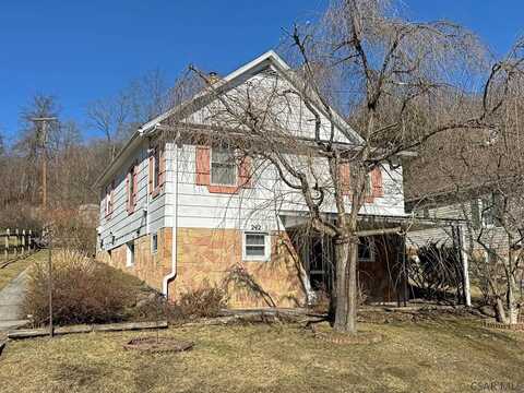 242 Bethel Street, Hollsopple, PA 15935