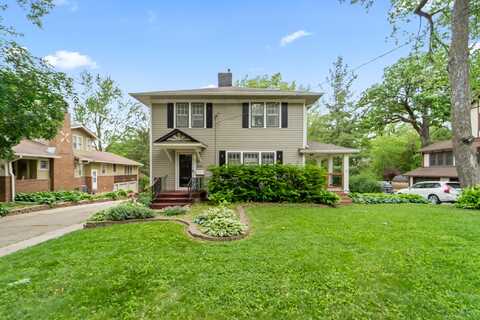 6015 Waterbury Circle, Des Moines, IA 50312