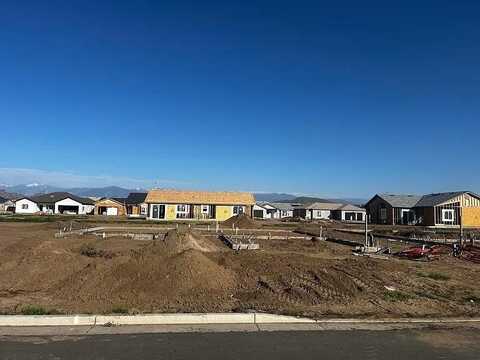1172 Creekside Place, Porterville, CA 93257