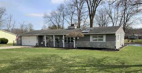 5828 North Shore Drive, Leo, IN 46765
