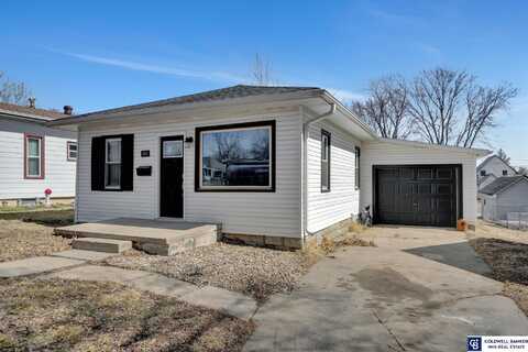 406 S 11th Street, Beatrice, NE 68310