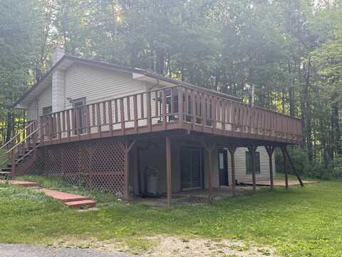 19084 200th Ave, Tustin, MI 49688