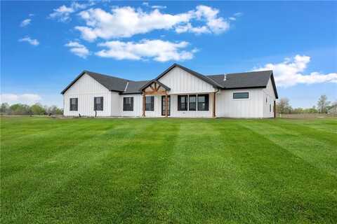 16586 Olive Street, Basehor, KS 66007