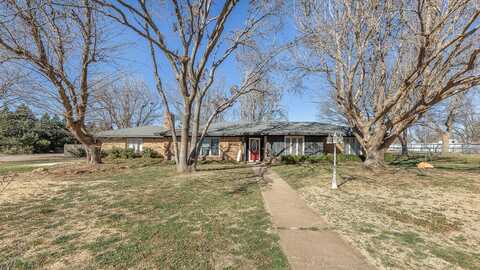 1718 Norwich Avenue, Lubbock, TX 79416