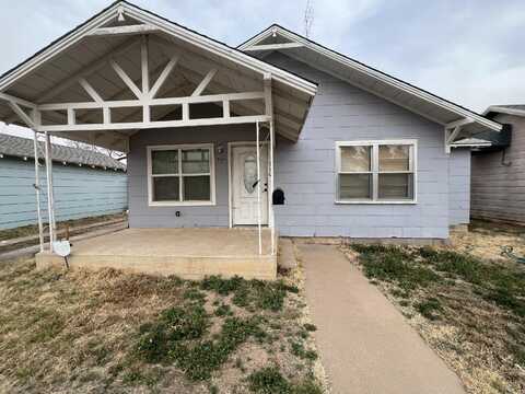 710 Independence Street, Plainview, TX 79072