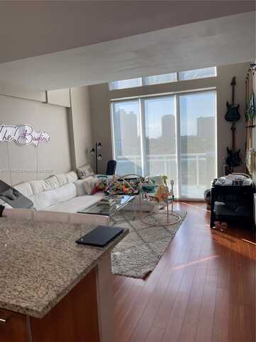 3000 NE 188th St, Aventura, FL 33180
