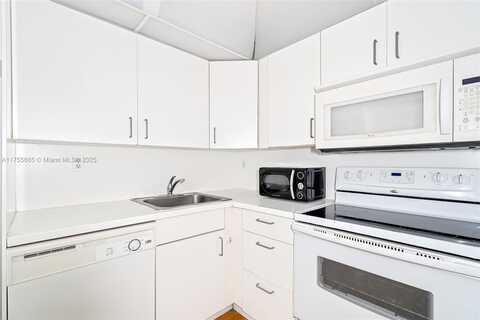 17570 Atlantic Blvd, Sunny Isles Beach, FL 33160