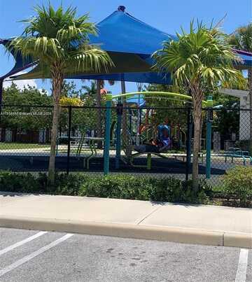 300 Layne Blvd, Hallandale Beach, FL 33009