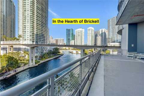 690 SW 1st Ct, Miami, FL 33130