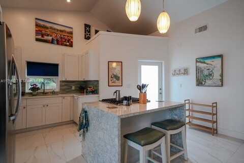 213 Florida Ave, Coral Gables, FL 33133