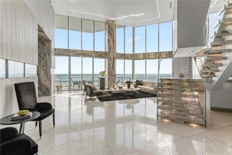 1300 Brickell Bay Dr, Miami, FL 33131