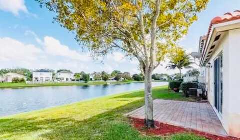 1723 NW 78th Way, Pembroke Pines, FL 33024