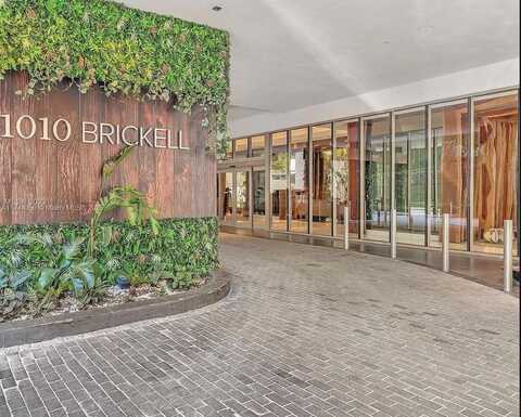1010 Brickell Ave, Miami, FL 33131