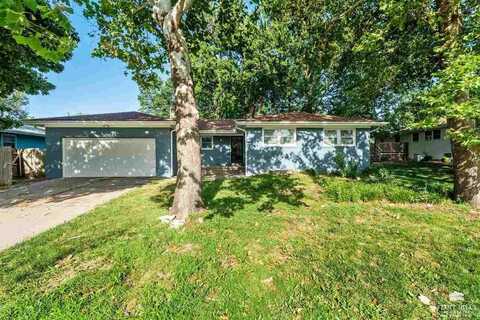 1325 S Garfield Street, Junction City, KS 66441