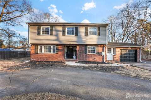 411 Manalapan Road, Spotswood, NJ 08884