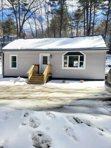 230 Dresser Hill Road, Southbridge, MA 01550