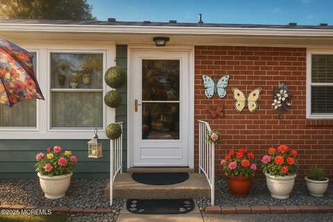 3 Valley Forge Drive, Whiting, NJ 08759