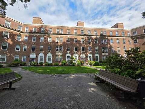 445 Gramatan Avenue, Mount Vernon, NY 10552