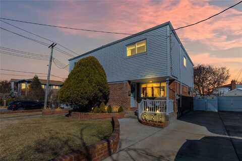 6403 136th Street, Flushing, NY 11367