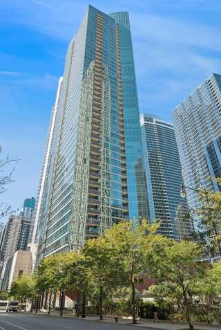 505 N McClurg Court, Chicago, IL 60611