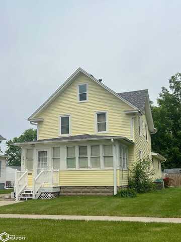1012 Summer Street, Grinnell, IA 50112