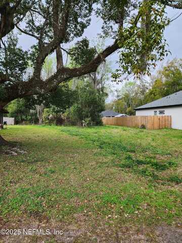 579 PINE Avenue, Green Cove Springs, FL 32043