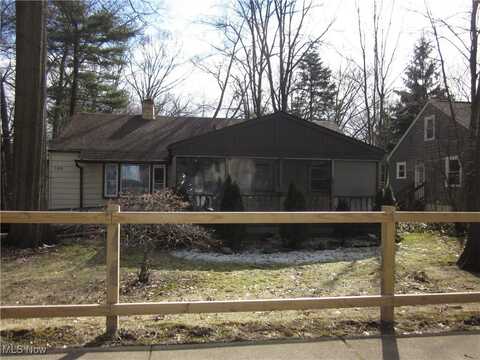 138 E School, Kent, OH 44240