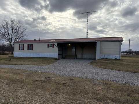 4782 State Route 212 NE, Mineral City, OH 44656