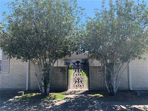 2319 LYNDELL Drive, Chalmette, LA 70043