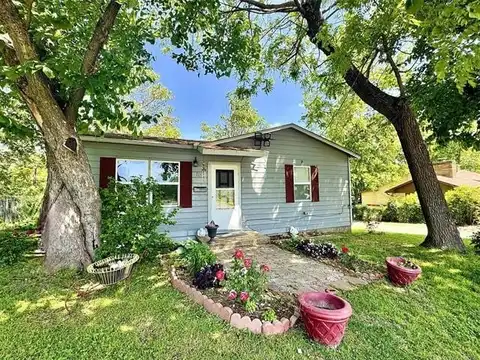 117 S Bluff Avenue, Tahlequah, OK 74464